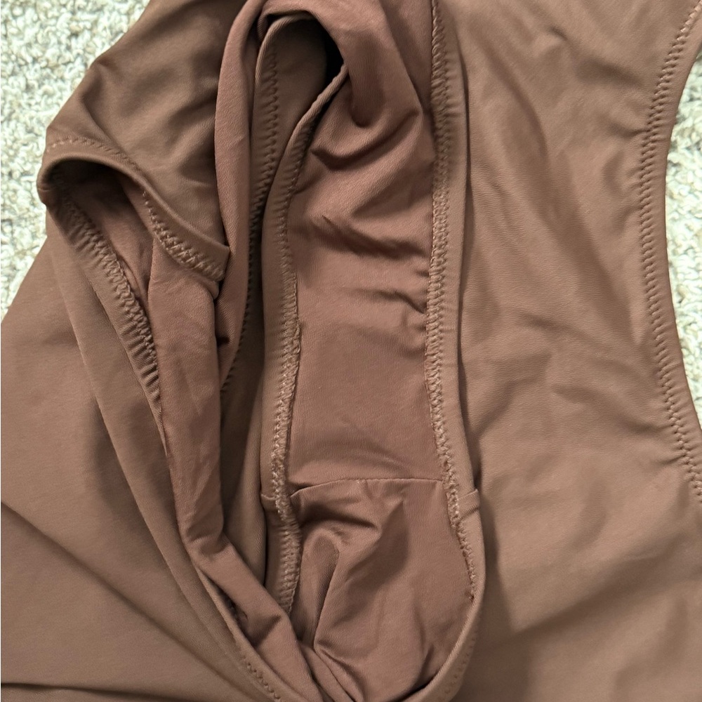SKIMS Chocolate Shapewear Bodysuit - Picture 2 of 3